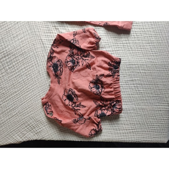 Jessica Simpson 3-6 Months Floral Set Of 2 Long Sleeves Shirt Pants Pink Active - Picture 2 of 10